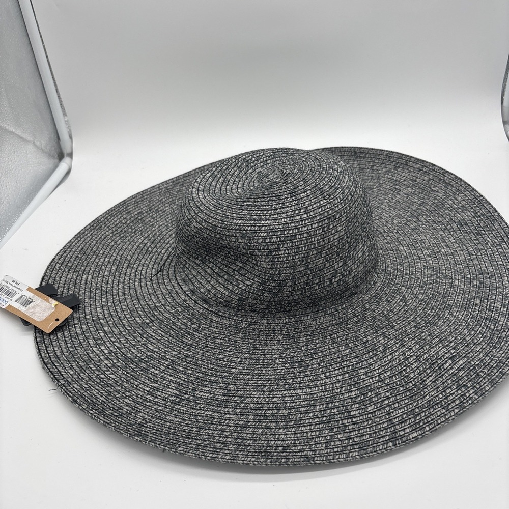 Steve Madden Women's Wide Brim Summer Hat Black-And-White. Brand New‎ with Tags